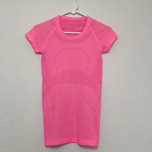 Rare, neon light pink,  Lululemon Swifty short sleeve size 4